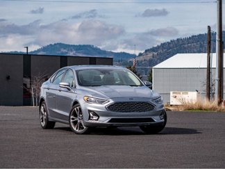 Used 2020 Ford Fusion Titanium image 1