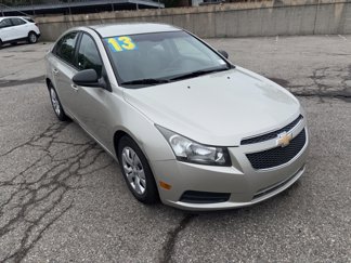 Used 2013 Chevrolet Cruze LS image 1