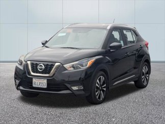 Used 2019 Nissan Kicks SR image 1