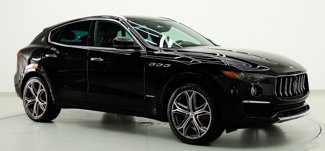 Used 2019 Maserati Levante GranLusso image 1