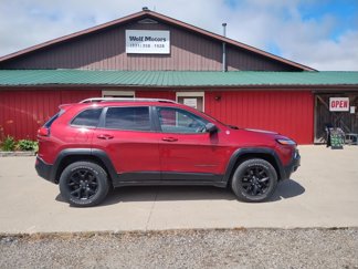 Used 2017 Jeep Cherokee Trailhawk image 1