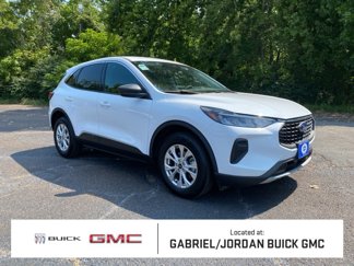 Used 2023 Ford Escape Active image 1
