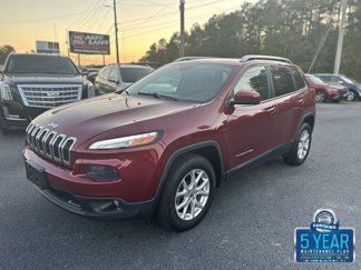 Used 2017 Jeep Cherokee Latitude w/ Comfort/Convenience Group image 1
