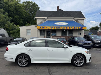 Used 2018 Volkswagen Passat 2.0T S image 1