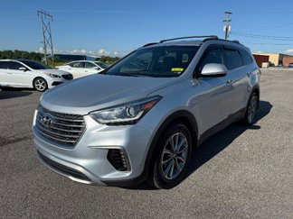 Used 2017 Hyundai Santa Fe SE image 1