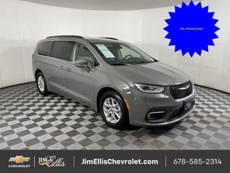 Used 2022 Chrysler Pacifica Touring-L image 1