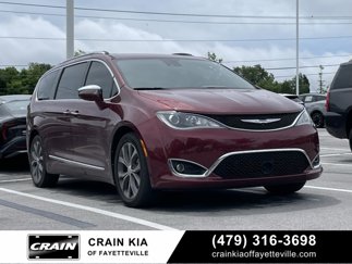Used 2018 Chrysler Pacifica Limited w/ Tire & Wheel Group image 1