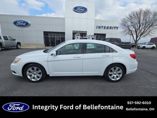 Used 2013 Chrysler 200 LX image 1
