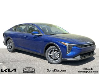 New 2025 Kia K4 LXS image 1