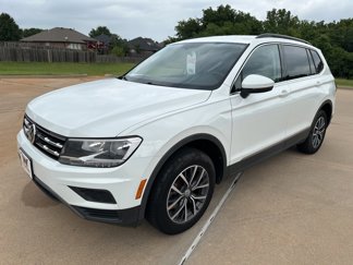 Used 2020 Volkswagen Tiguan SE image 1