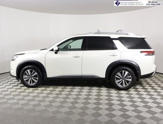 Used 2022 Nissan Pathfinder SL image 1