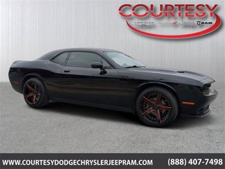 Certified 2020 Dodge Challenger SXT w/ Blacktop Package image 1