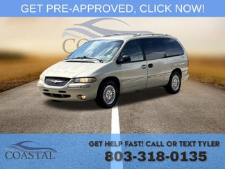 Used 2000 Chrysler Town & Country Limited image 1