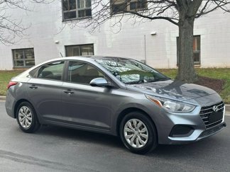 Used 2020 Hyundai Accent SE image 1