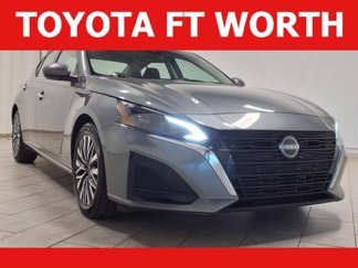 Used 2023 Nissan Altima 2.5 SV image 1