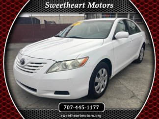 Used 2009 Toyota Camry LE image 1
