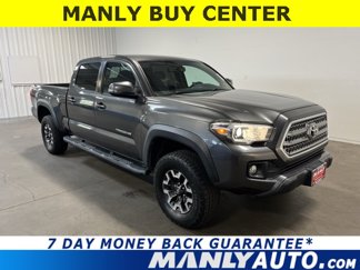 Used 2017 Toyota Tacoma TRD Off-Road image 1