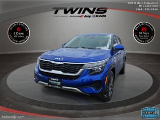 Used 2022 Kia Seltos LX image 1