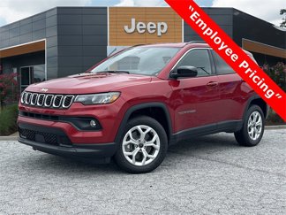 New 2025 Jeep Compass Latitude image 1