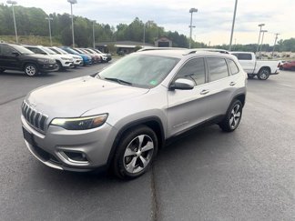 Used 2019 Jeep Cherokee Limited image 1