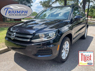 Used 2015 Volkswagen Tiguan S image 1