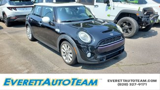 Used 2019 MINI Cooper S image 1