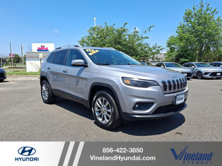 Used 2019 Jeep Cherokee Latitude Plus w/ Cold Weather Group image 1