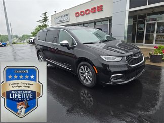 New 2025 Chrysler Pacifica Pinnacle image 1