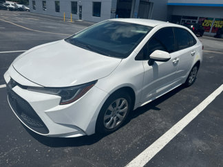 Used 2020 Toyota Corolla LE image 1