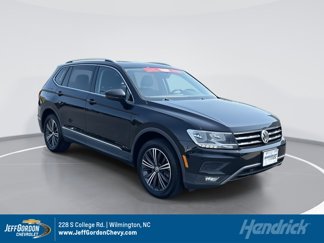 Used 2019 Volkswagen Tiguan SEL image 1