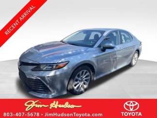 Certified 2022 Toyota Camry LE image 1