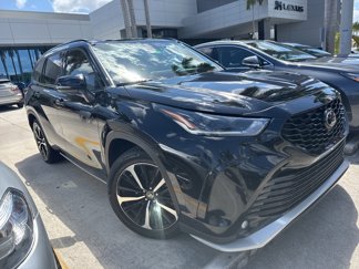 Used 2021 Toyota Highlander XSE image 1