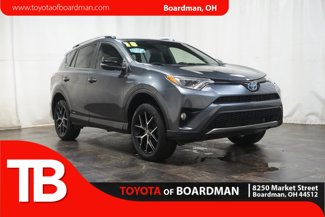 Used 2018 Toyota RAV4 SE image 1