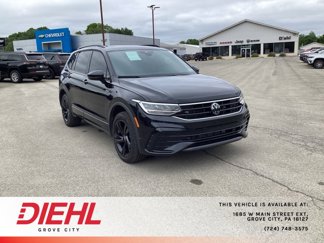 Used 2024 Volkswagen Tiguan SE R-Line image 1