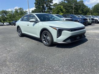 New 2025 Kia K4 LXS image 1
