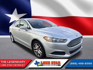 Used 2016 Ford Fusion SE image 1