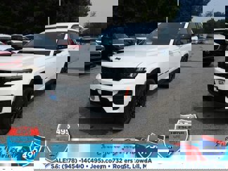 New 2025 Jeep Grand Cherokee Altitude image 1
