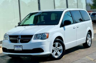 Used 2018 Dodge Grand Caravan SE image 1