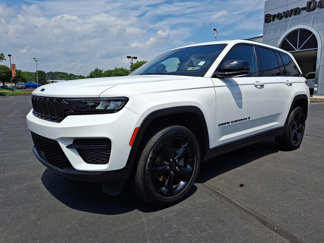 Certified 2024 Jeep Grand Cherokee Altitude image 1