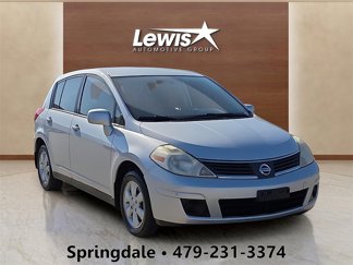 Used 2009 Nissan Versa SL image 1