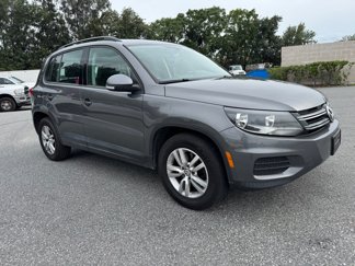 Used 2016 Volkswagen Tiguan S image 1