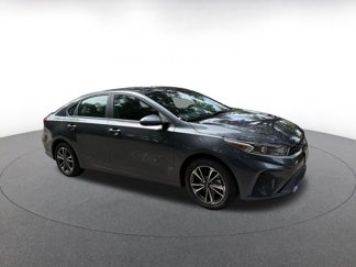 Used 2023 Kia Forte LXS image 1