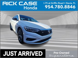 Used 2019 Volkswagen Jetta R-Line image 1