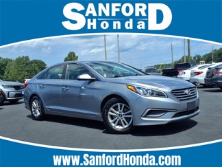 Used 2017 Hyundai Sonata SE image 1