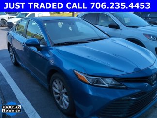 Used 2020 Toyota Camry LE image 1