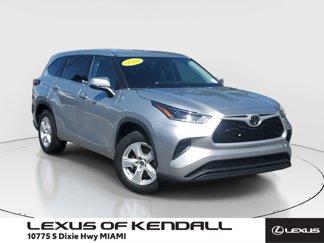 Used 2021 Toyota Highlander L image 1