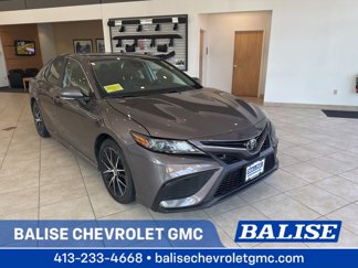 Used 2024 Toyota Camry SE w/ Cold Weather Package image 1