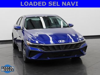 Used 2024 Hyundai Elantra SEL image 1