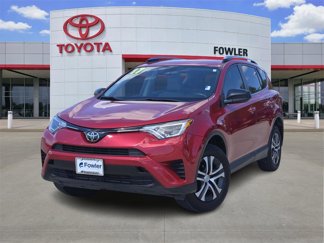 Used 2017 Toyota RAV4 LE image 1