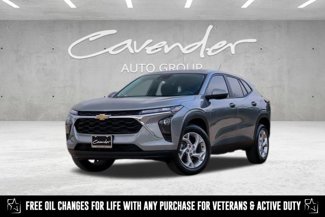 Used 2024 Chevrolet Trax LS w/ LS Convenience Package image 1